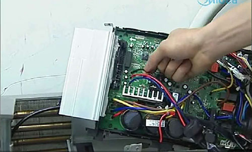 措勤美的空调电话是多少